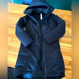 lululemon Snow Warrior Parka Size 4 EUC